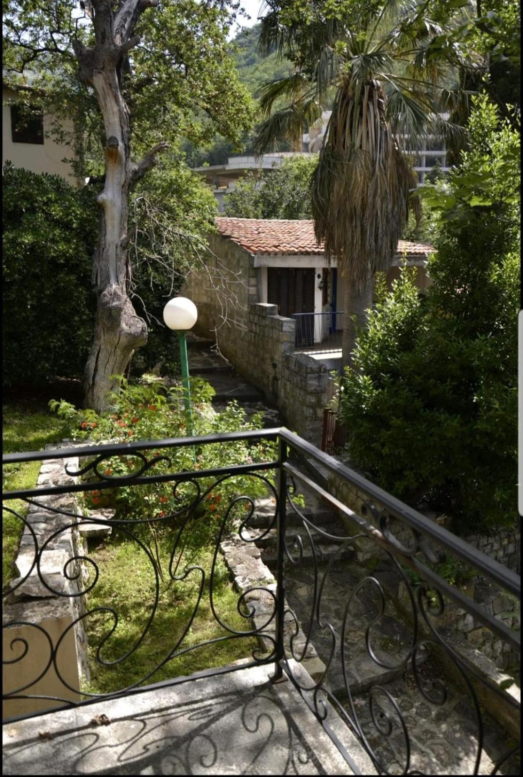 Nerina Apartment Petrovac Exterior photo